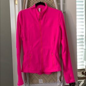 Hot pink Lululemon top